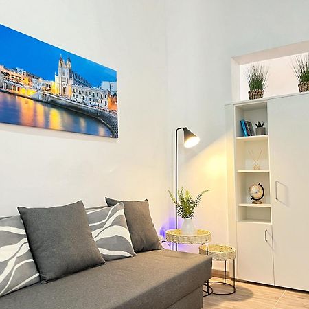 Maria & Matthias - Apartments In Central Of Floriana エクステリア 写真