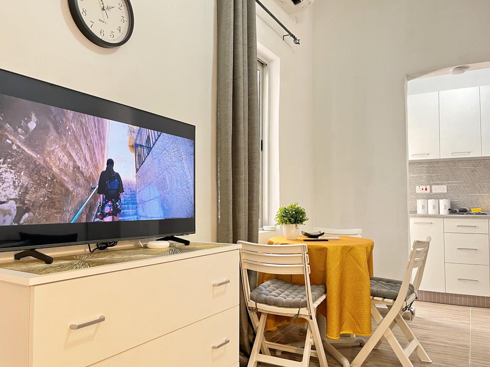 Maria & Matthias - Apartments In Central Of Floriana エクステリア 写真